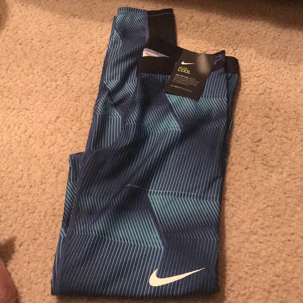 Nike pro cool dri fit leggings
